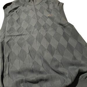 Greg Norman size XL blue Argyle Sleeveless Sweater zip neck new condition